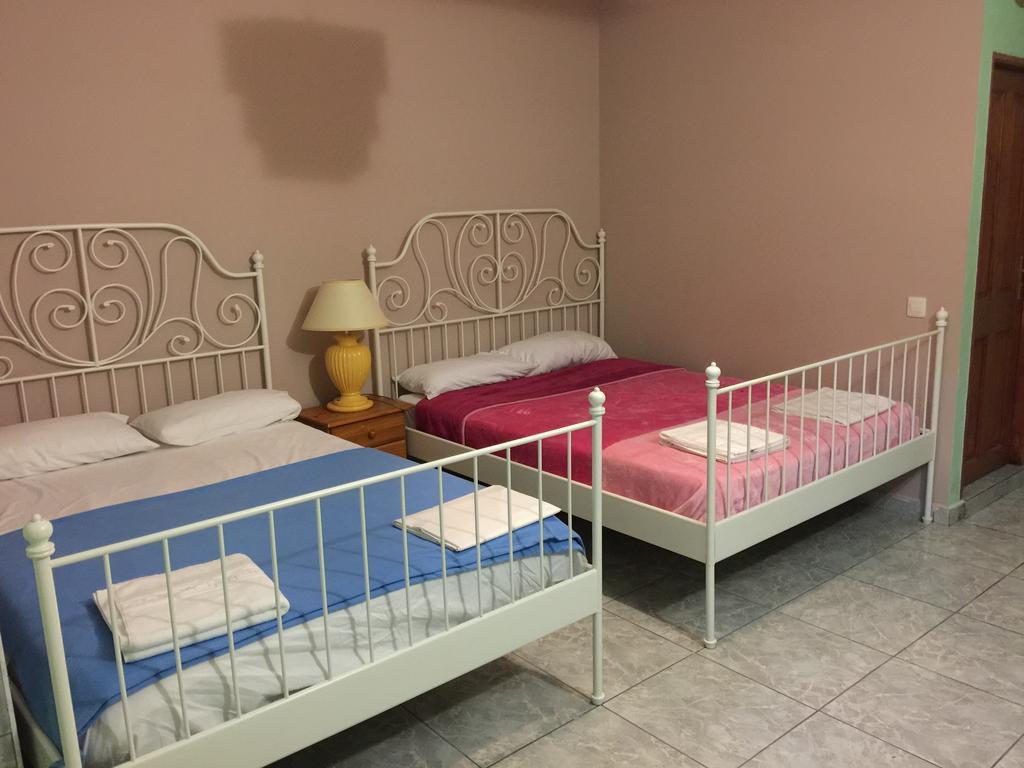 Tenerife Hostel Los Cristianos  Δωμάτιο φωτογραφία