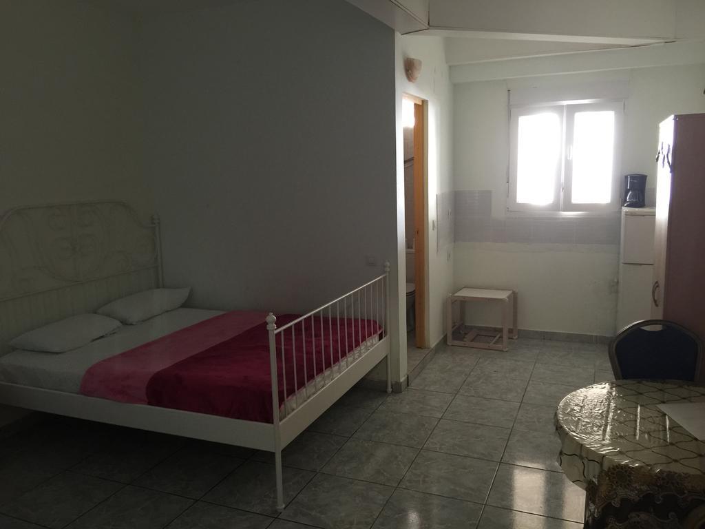 Tenerife Hostel Los Cristianos  Εξωτερικό φωτογραφία