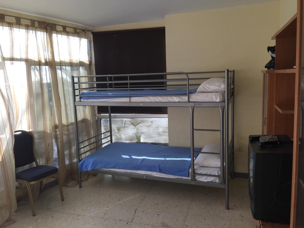Tenerife Hostel Los Cristianos  Δωμάτιο φωτογραφία