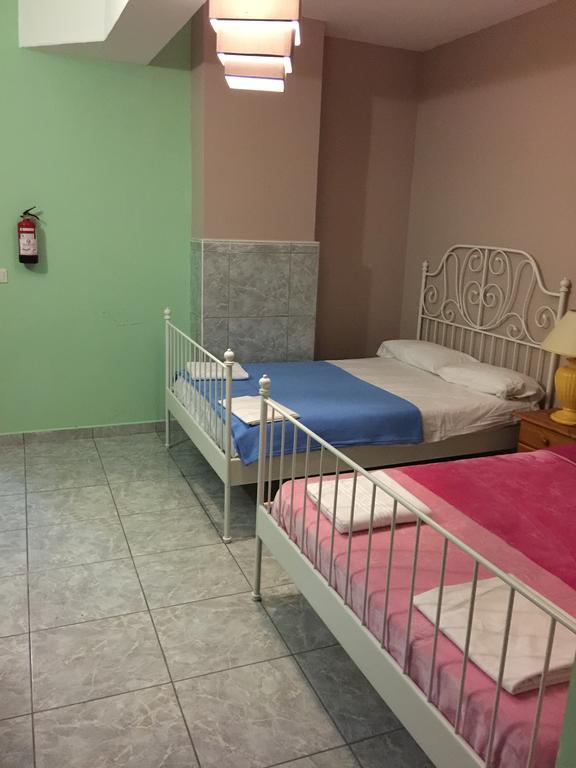 Tenerife Hostel Los Cristianos  Εξωτερικό φωτογραφία